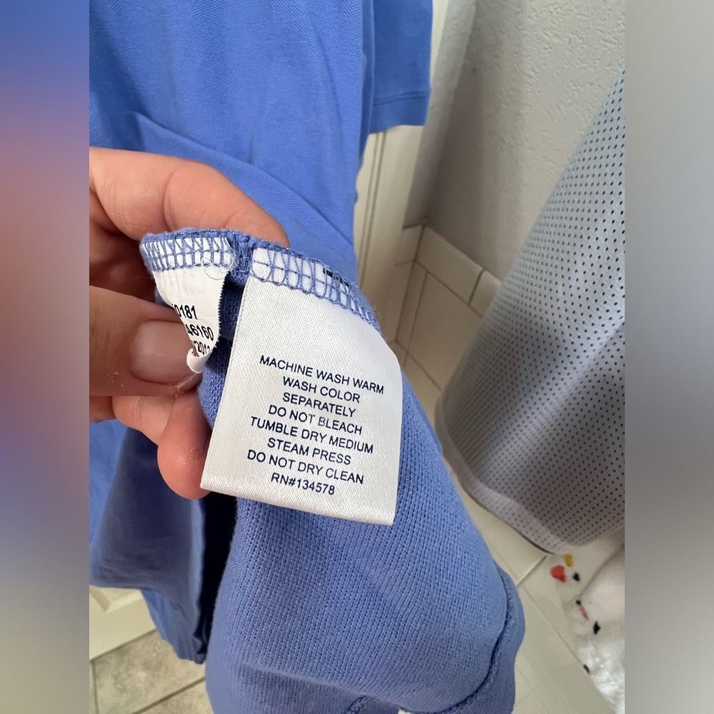 Vineyard Vines polo shirt - Picture 4 of 6